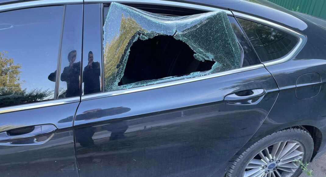 Правозащитнику из "Восточной правозащитной группы" неизвестные повредили ночью автомобиль
