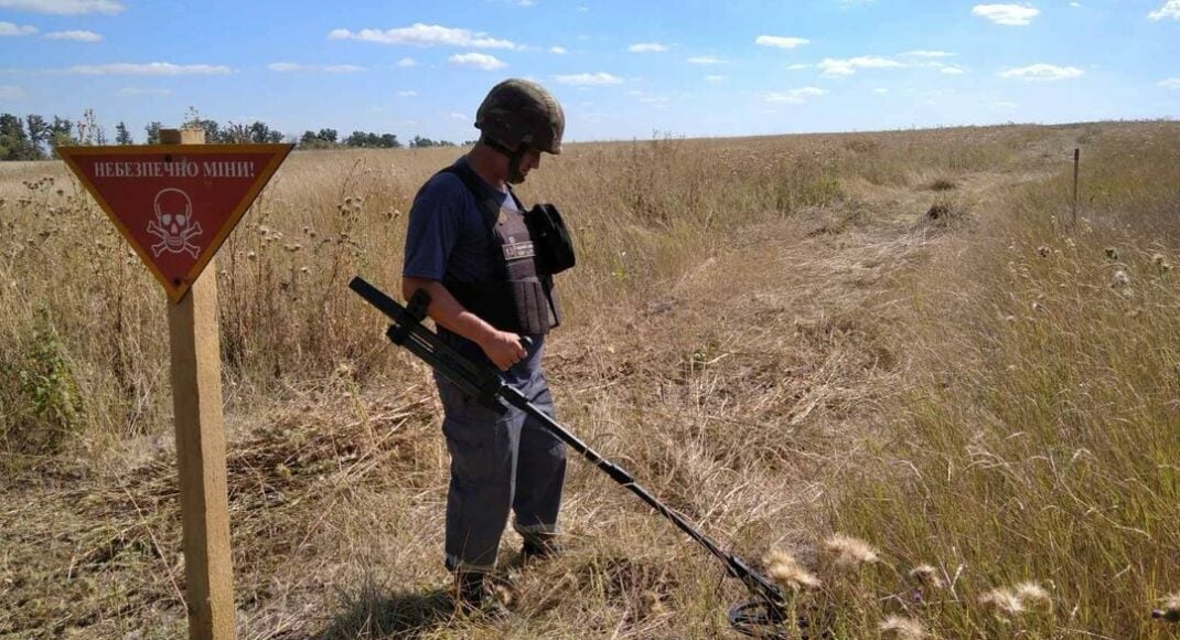 Піротехніками ДСНС на Луганщині за добу виявлено 51 артилерійський снаряд