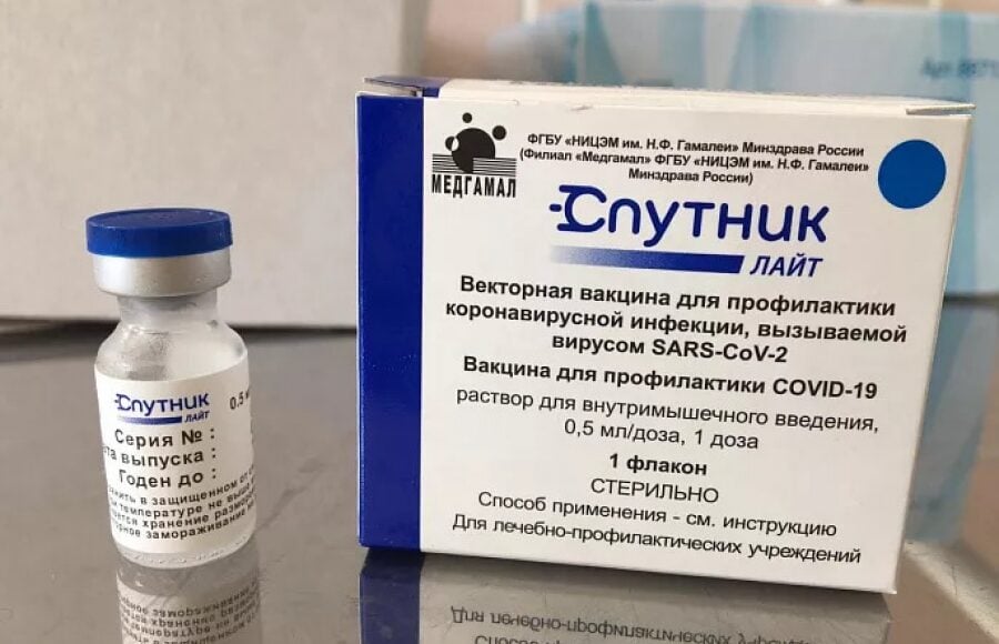 В Маріуполі окупанти почали вакцинацію проти COVID-19 російською вакциною
