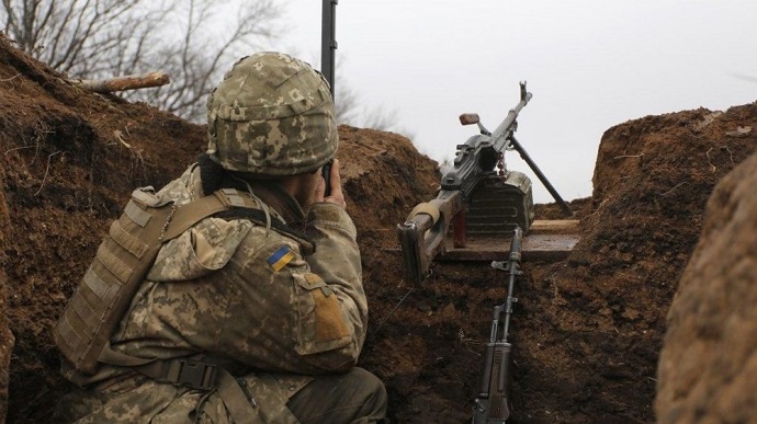 Доба в ООС: 8 обстрілів, поранення отримали два українських захисники та один мирний житель