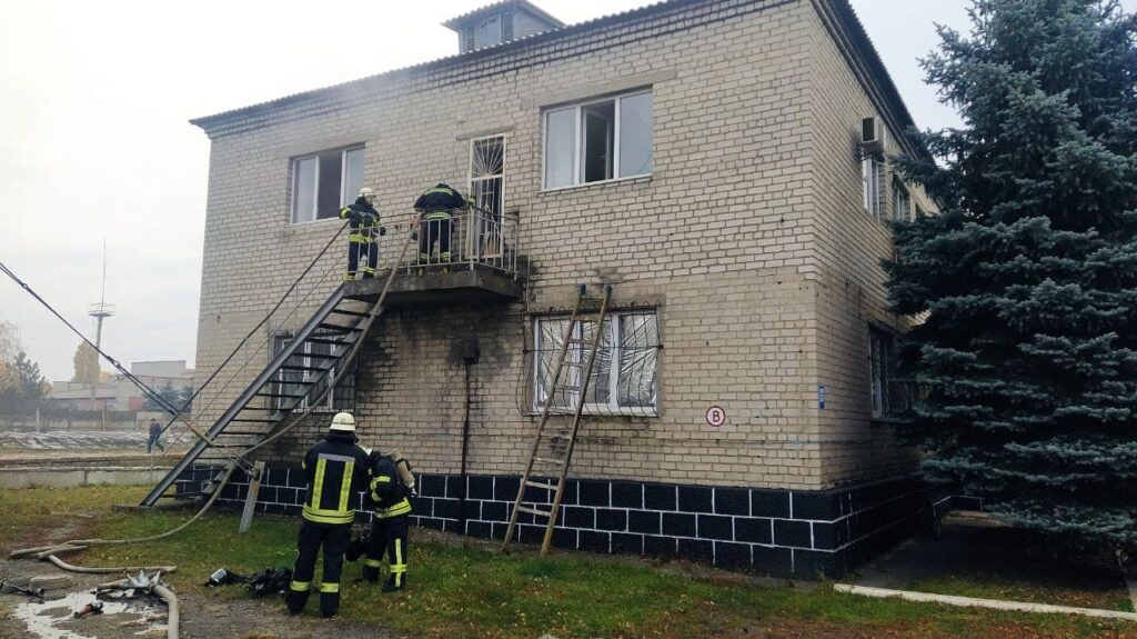 пожар на жд предприятии в Лимане