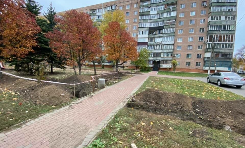 В Краматорске начался ремонт наружного освещения в сквере "Матери"