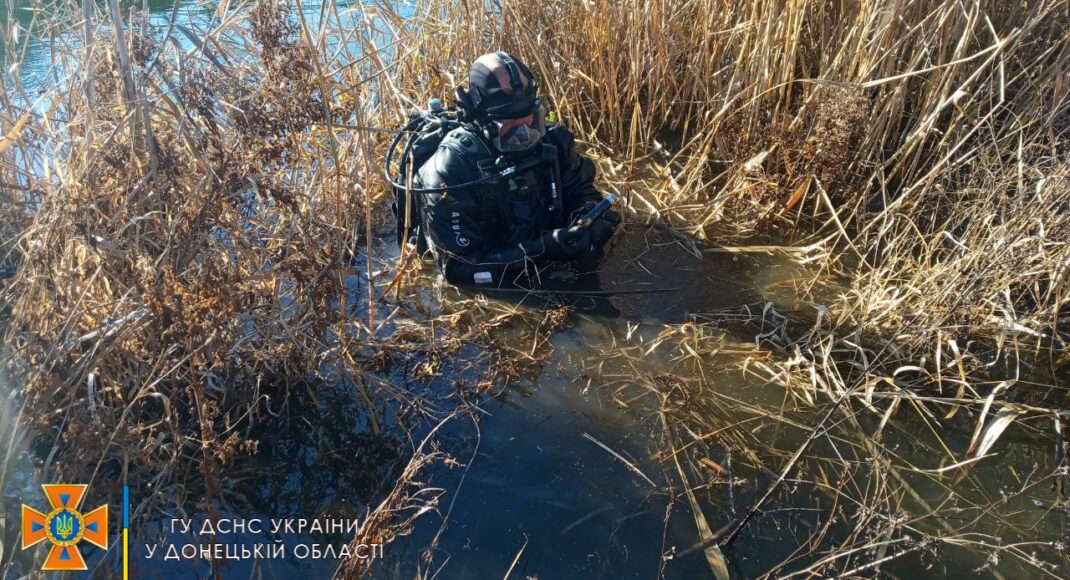 Со дна канала Северский Донец-Донбасс изъяли боеприпас