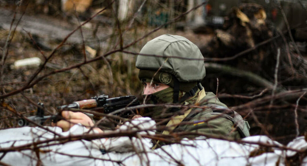 В ООС за день НЗФ 4 рази порушили режим "тиші": 1 український воїн убитий