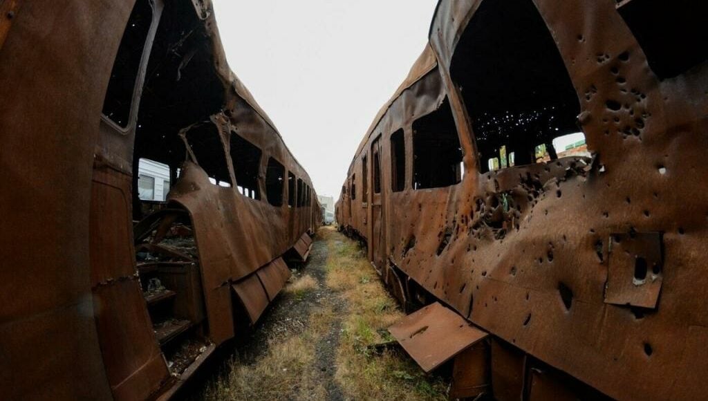 В оккупированном Иловайске показали кладбище поездов (фото)