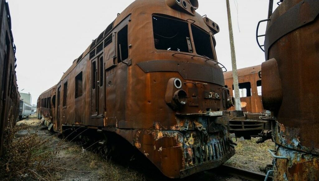 В окупованому Іловайську повідомили про прильоти в локомотивне депо