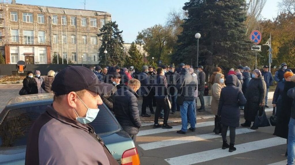 акция протеста на комбинате Ильича в Мариуполе