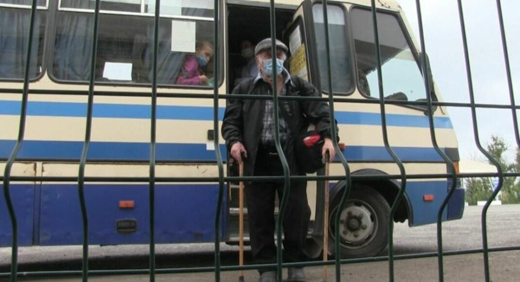 Без права на виїзд? Що відбувається на КПВВ Донбасу та що робити зі штрафами