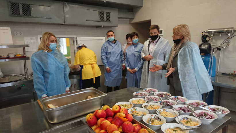Представники Донеччини ознайомилися з досвідом впровадження реформи системи шкільного харчування в Києві