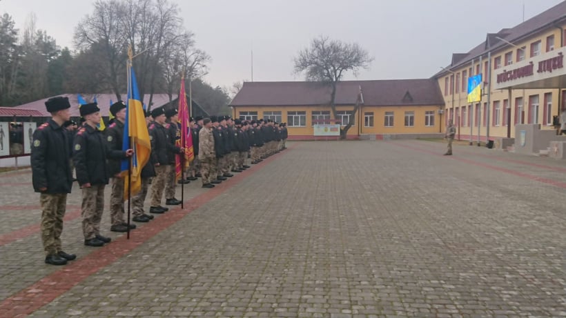 На Донеччині понад дві тисячі дітей хочуть навчатися в обласному ліцеї з посиленою військово-фізичною підготовкою