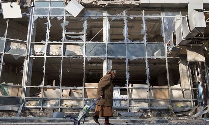 Майже половина українців вважають жителів ОРДЛО жертвами конфлікту (дослідження)