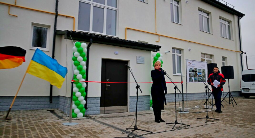 На Луганщнине при поддержке правительства Германии обустроили дом для переселенцев (фото,видео)