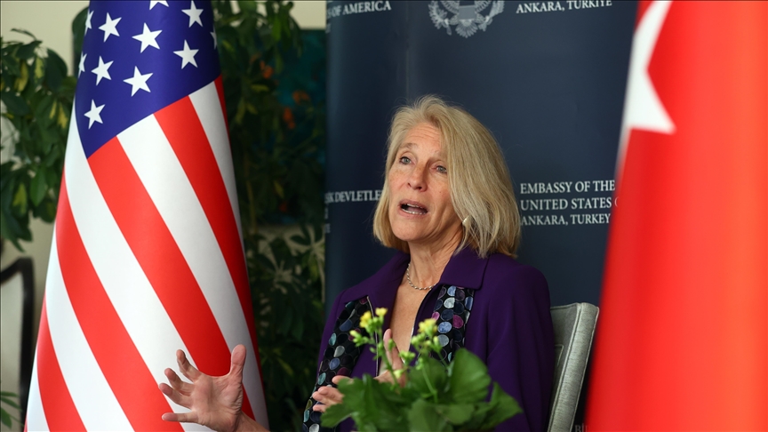 Помощница госсекретаря США заявила, что Штаты готовы предоставлять Украине больше военной помощи