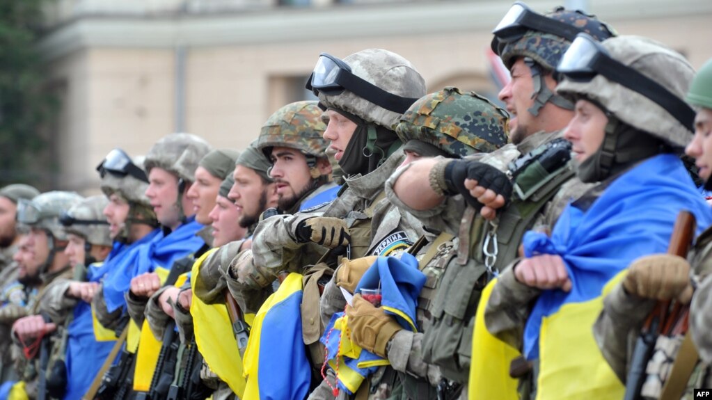 Каждый третий украинец готов оказать вооруженное сопротивление в случае нападения России (опрос)