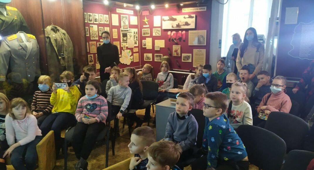 В Славянском краеведческом музее провели встречу ко Дню ВСУ