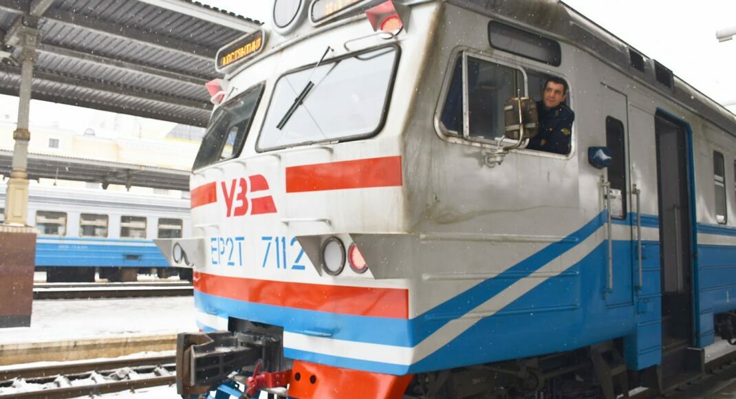 На Донеччині скасовано ще два потяги на Харків