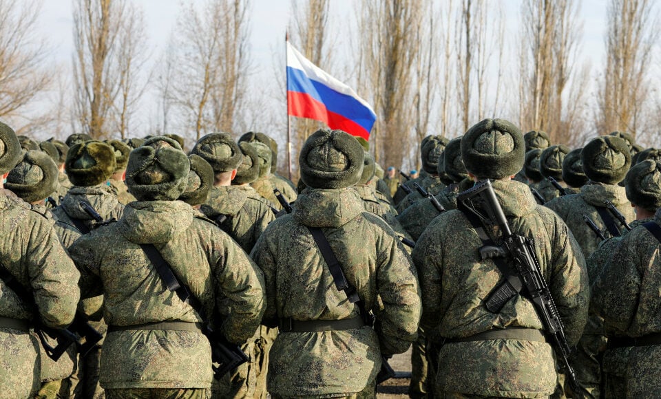 В ОРДЛО постоянно дислоцируется до 800 российских офицеров и генералов, — разведка