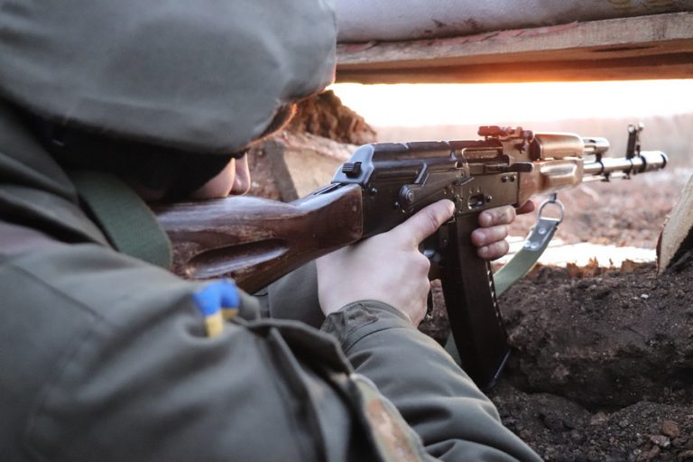 На Донеччині затримали злодіїв на військовому об'єкті