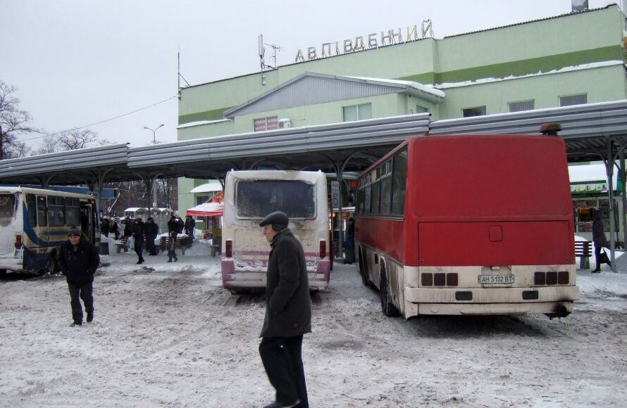 На автобусах Расторгуєва: в ОРДО запускають маршрут "за кілометр від бойових дій" від лінії фронту на Донбасі