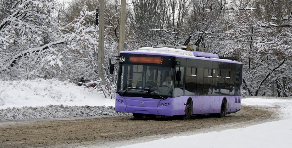 В оккупированном Донецке из-за тройного ДТП остановили движение троллейбусного маршрута № 7