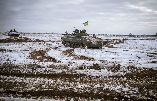 В ООС за добу НЗФ 3 рази порушили режим "тиші": 1 українського військового поранено