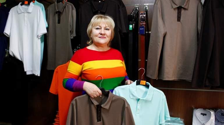 Жительница Попасной на Луганщине открыла швейную мастерскую