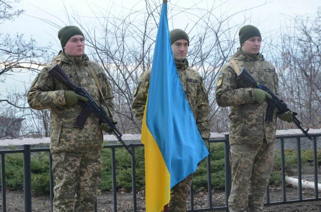 В Мариуполе почтили павших киборгов