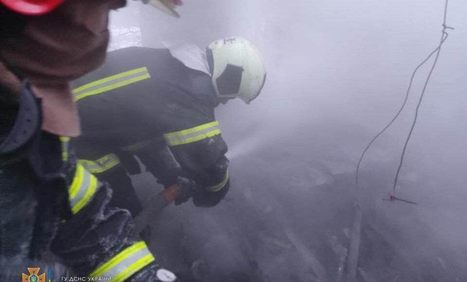 На Донеччині під час пожежі в покинутому будинку загинуло двоє людей