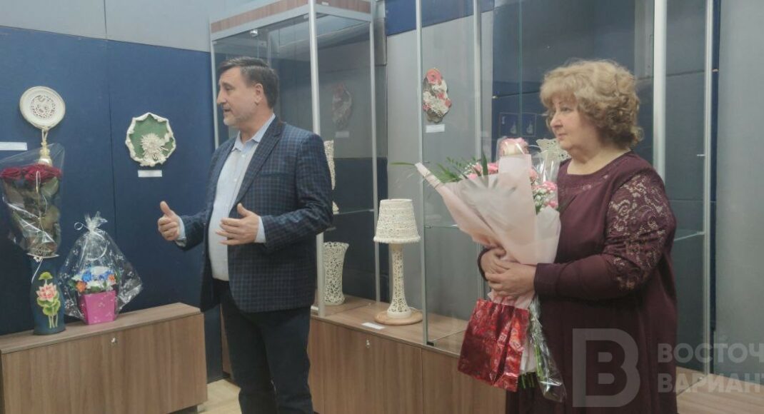 В Славянске открылась выставка уникальной керамики (фото)