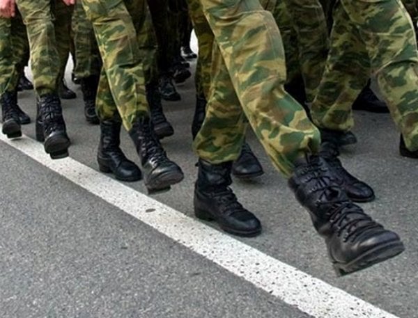 У Маріупольському районі окупанти почали видавати розпорядження про постановку на військовий облік учнів