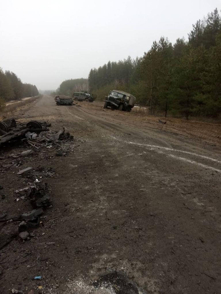 разбитая колонна оккупантов на Луганщине