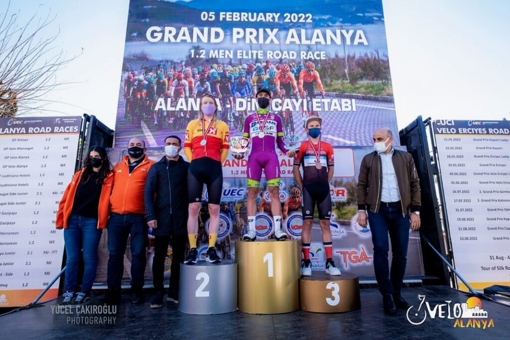 велосипедист с Донетчины стал третьим в Турции