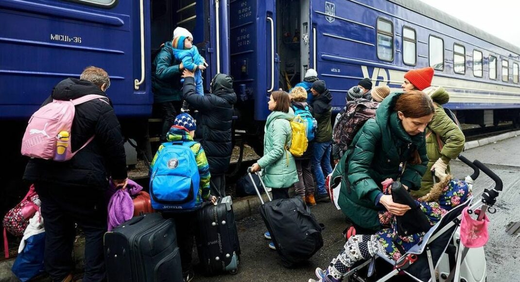 Эвакуация из Донецкой и Луганской областей: где следить за актуальной информацией