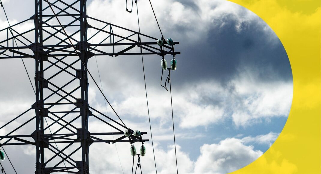 В ДТЕК повідомили, що сьогодні продовжуються стабілізаційні та погодинні відключення електропостачання на Донеччині