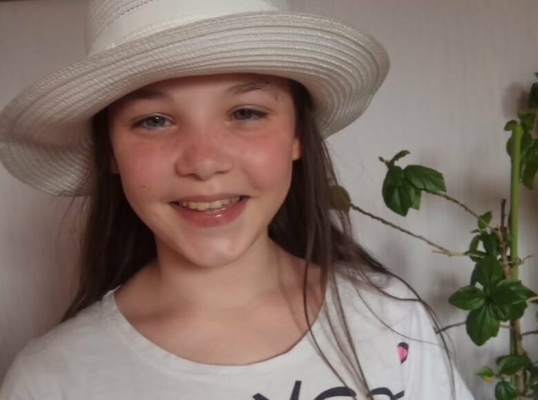 Терористи рф депортували осиротілу 12-річну дівчинку з Маріуполя до Донецька