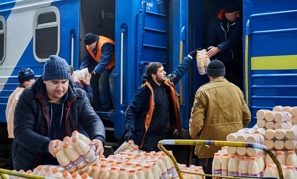 До Києва, Харкова та Лиману поїздами доставляють найбільші гуманітарні вантажі