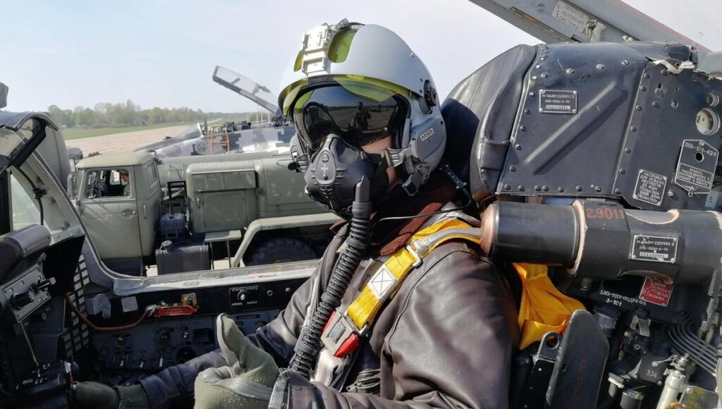 Українські війська в небі українського Донбасу збили один літак і ворожу ракету