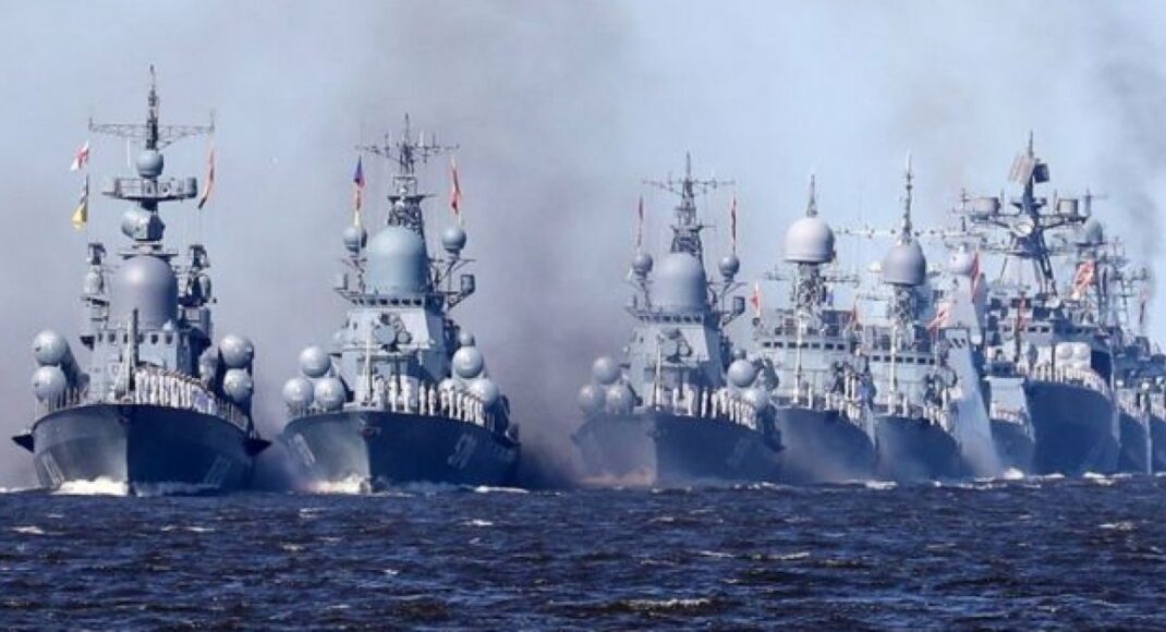 Корабли рф заходят в Черноморскую и Азовскую зоны и готовятся к обстрелам Украины, — штаб ВСУ