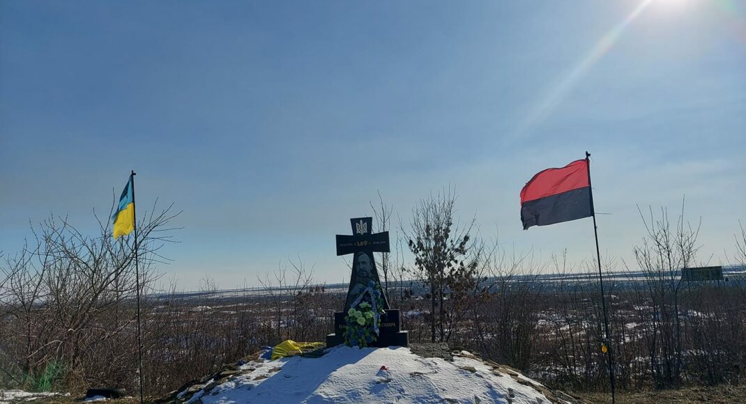 На Донеччині відновили меморіал Василю Сліпаку, зруйнований росіянами