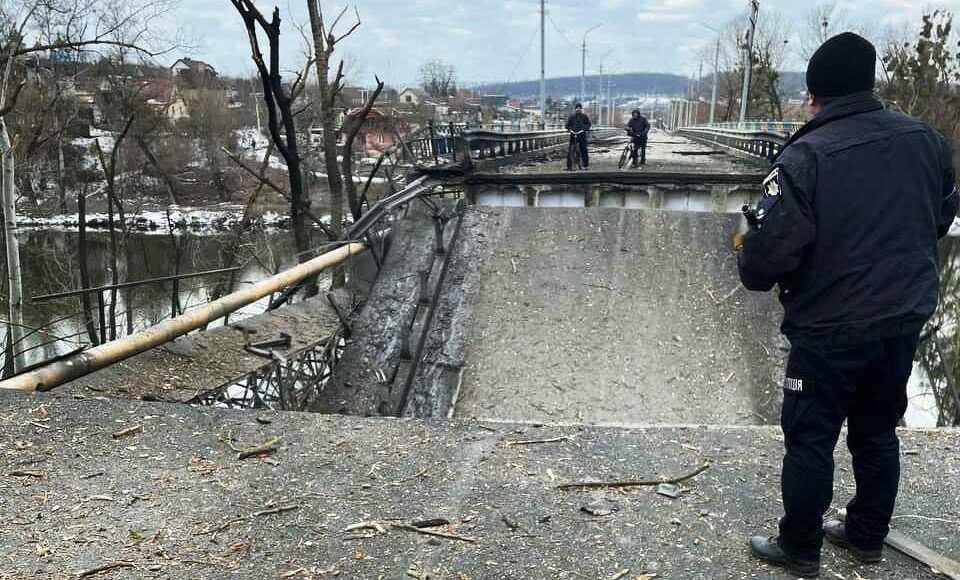 Міст через Донець у напрямку Богородичне-Святогірськ підірвано з метою безпеки