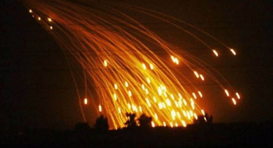 Фосфорные бомбы и ракеты: как оккупанты обстреливают север Донетчины