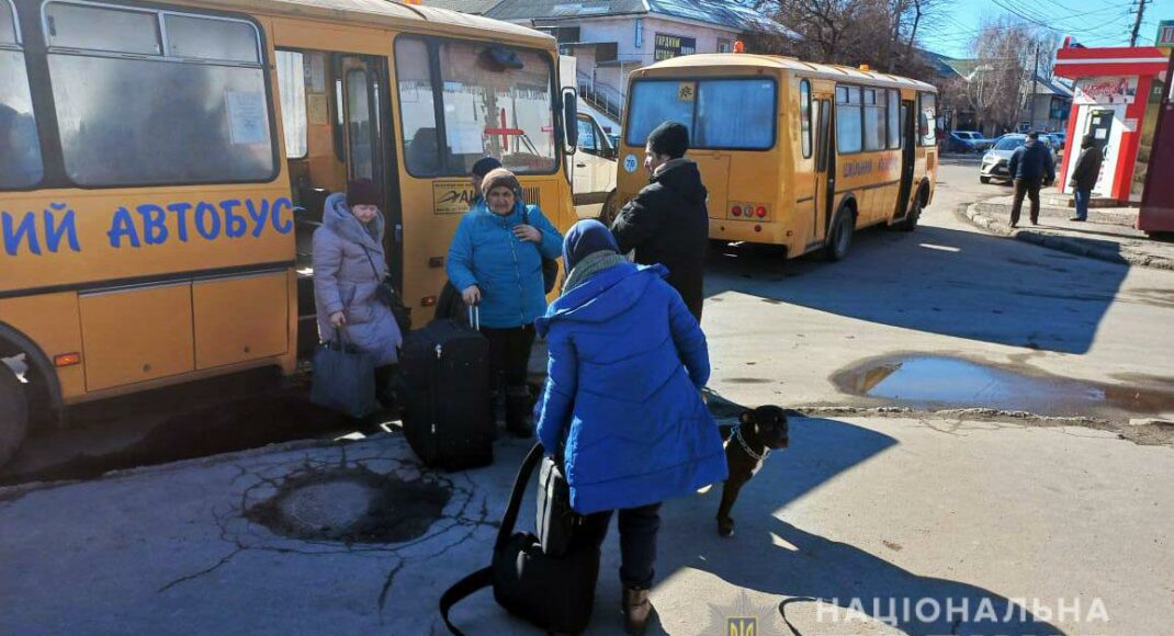 З Вугледара та Волноваського району евакуювали близько 200 людей