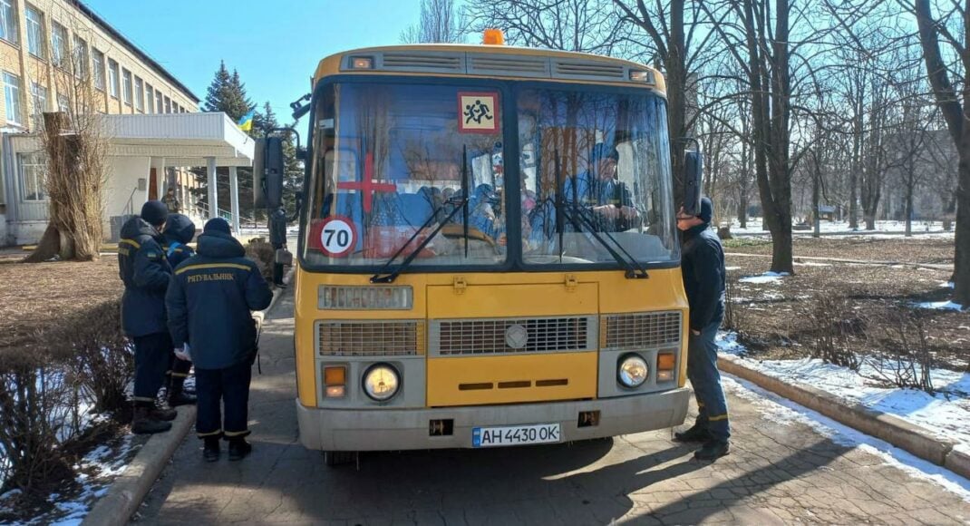 ДонОВА: сьогодні вдалося евакуювати понад 300 людей, із них – 87 дітей