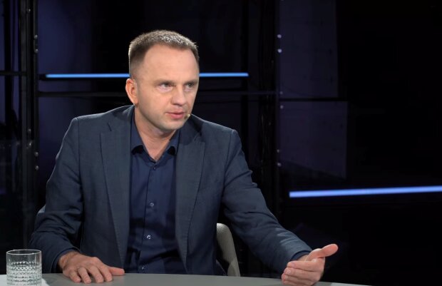 Керівник Центру політичної розвідки, політтехнолог Олег Постернак1
