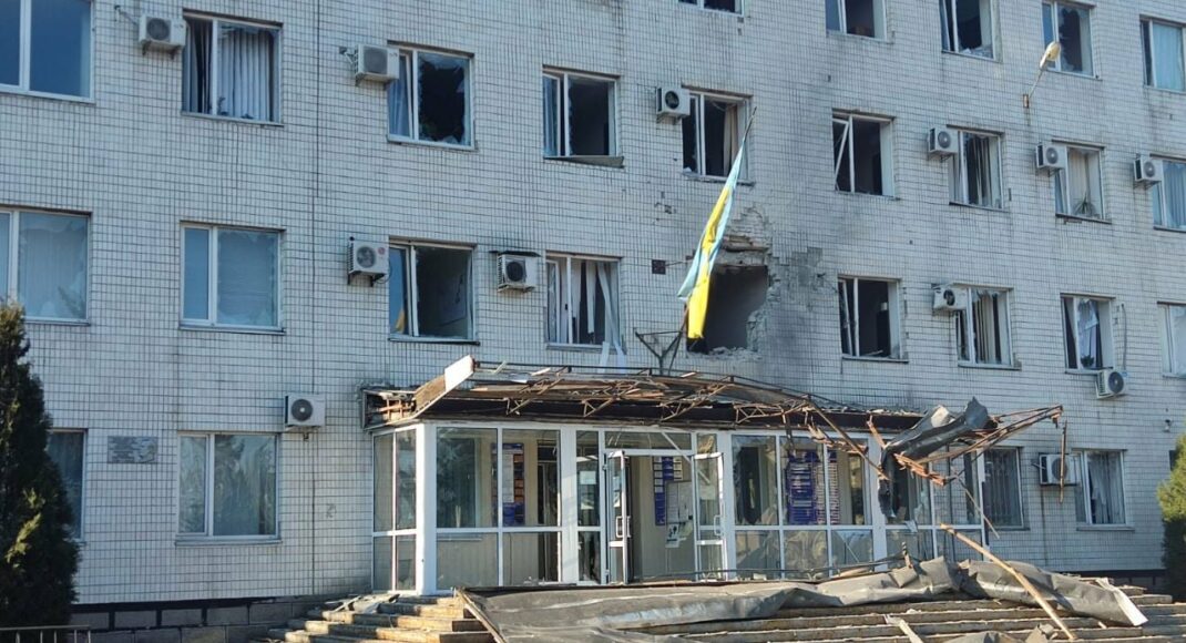 З початку вторгнення рф у Мар'їнці загинуло 11 осіб, багато будівель зруйновано, - Кириленко