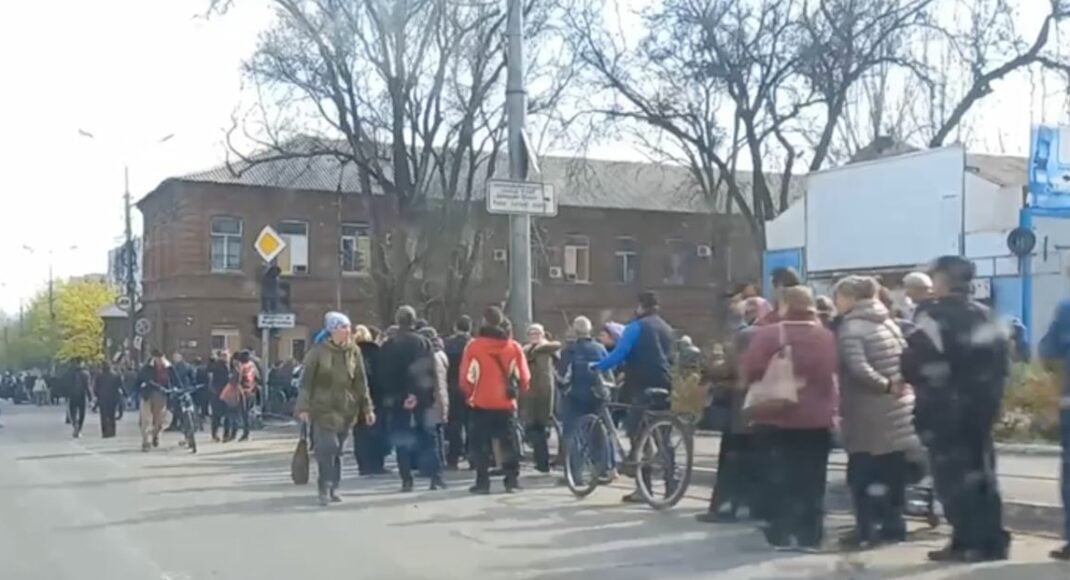 Окупанти під виглядом "пенсійного фонду і соцслужб" почали активний збір даних жителів Маріуполя