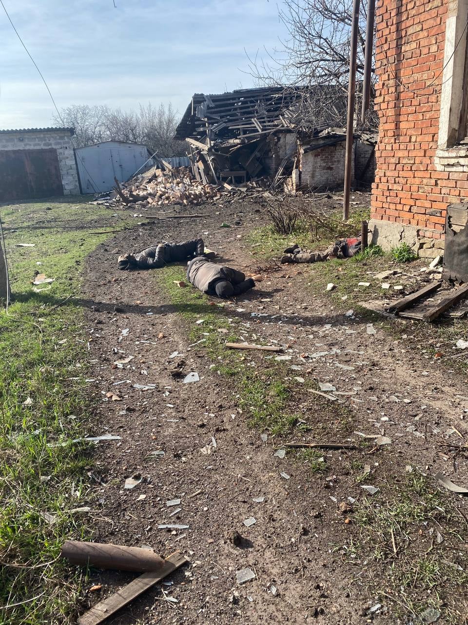 Под обстрелами россиян в Авдеевке погибла семья из четырех человек ...