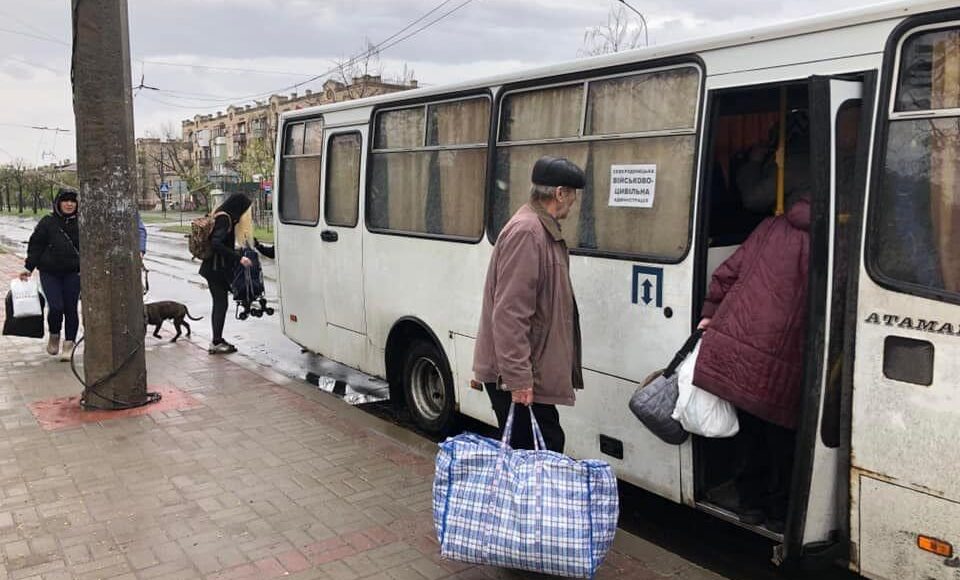 З Луганщини сьогодні евакуювали понад 100 людей, - ОВА