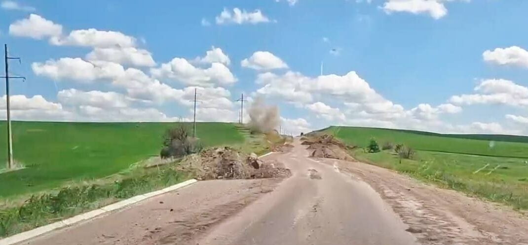 Луганщина не отрезана, трасса Лисичанск-Бахмут не перекрыта, — Гайдай