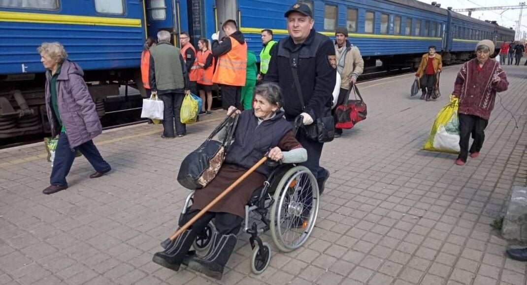 Сегодня эвакуироваться можно на поезде Покровск - Днепр - Львов